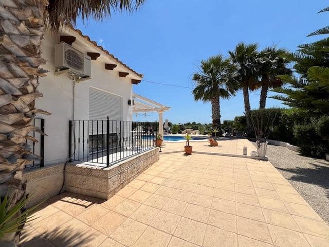 Chalet de 3 habitaciones en Dolores en venta - 510.000 € (Ref: 9983680)