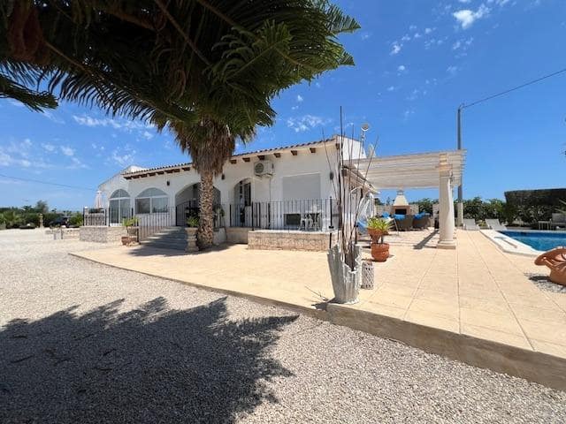 Chalet de 3 habitaciones en Dolores en venta - 510.000 € (Ref: 9983680)