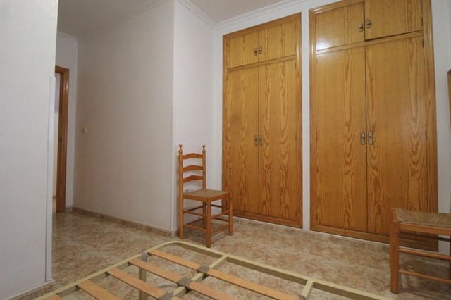 2 soveværelse Lejlighed til salg i Avenida Habaneras - Curva de Palangre, Torrevieja - € 155.000 (Ref: 9983684)