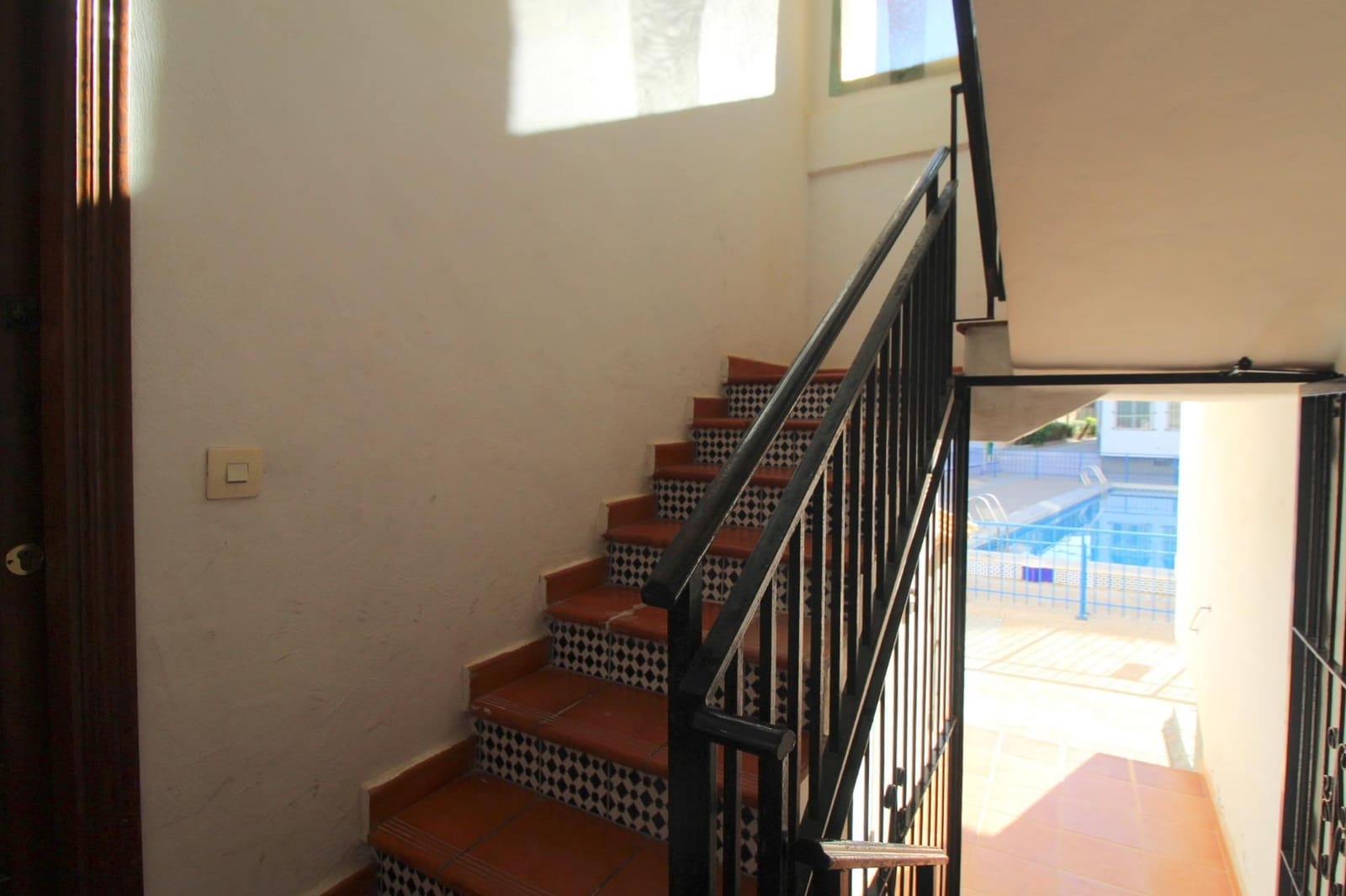 Lejlighed til salg i Torrevieja - € 98.000 (Ref: 9983685)