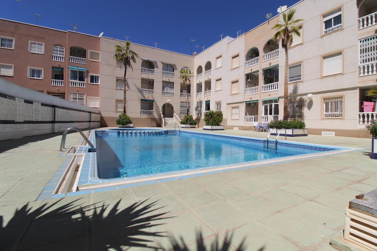 1 Zimmer Apartment zu verkaufen in Torrevieja - 110.000 € (Ref: 9983686)