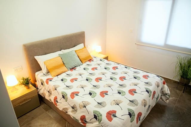 2 makuuhuone Huoneisto myytävänä paikassa Centro - Muelle Pesquero, Torrevieja - 269 990 € (Ref: 9983689)