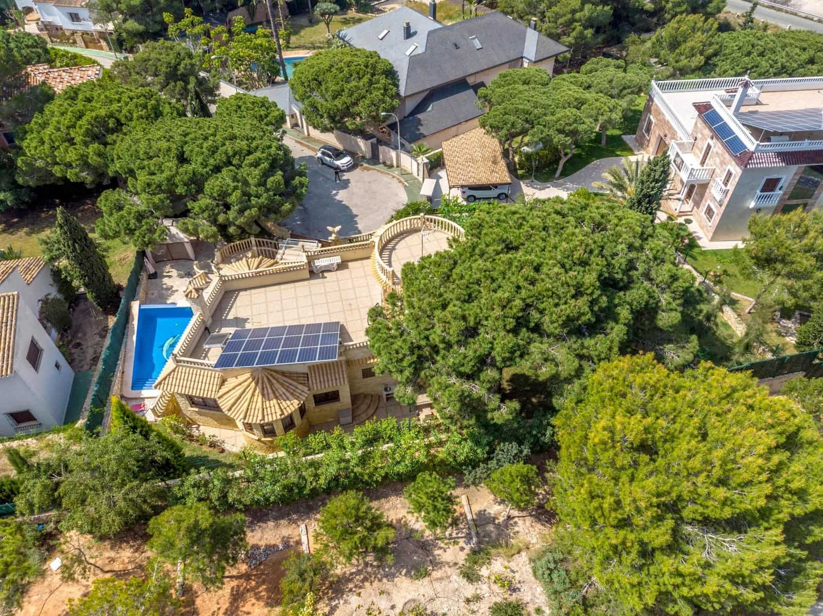 4 slaapkamer Villa te koop in Campoamor - € 1.600.000 (Ref: 9983696)