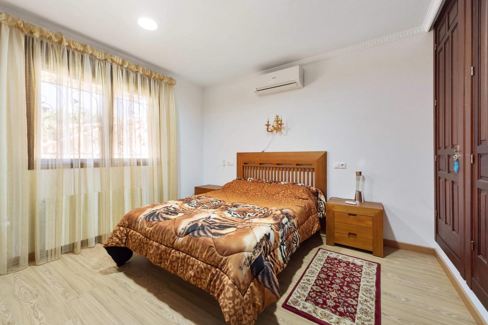 4 slaapkamer Villa te koop in Campoamor - € 1.600.000 (Ref: 9983696)