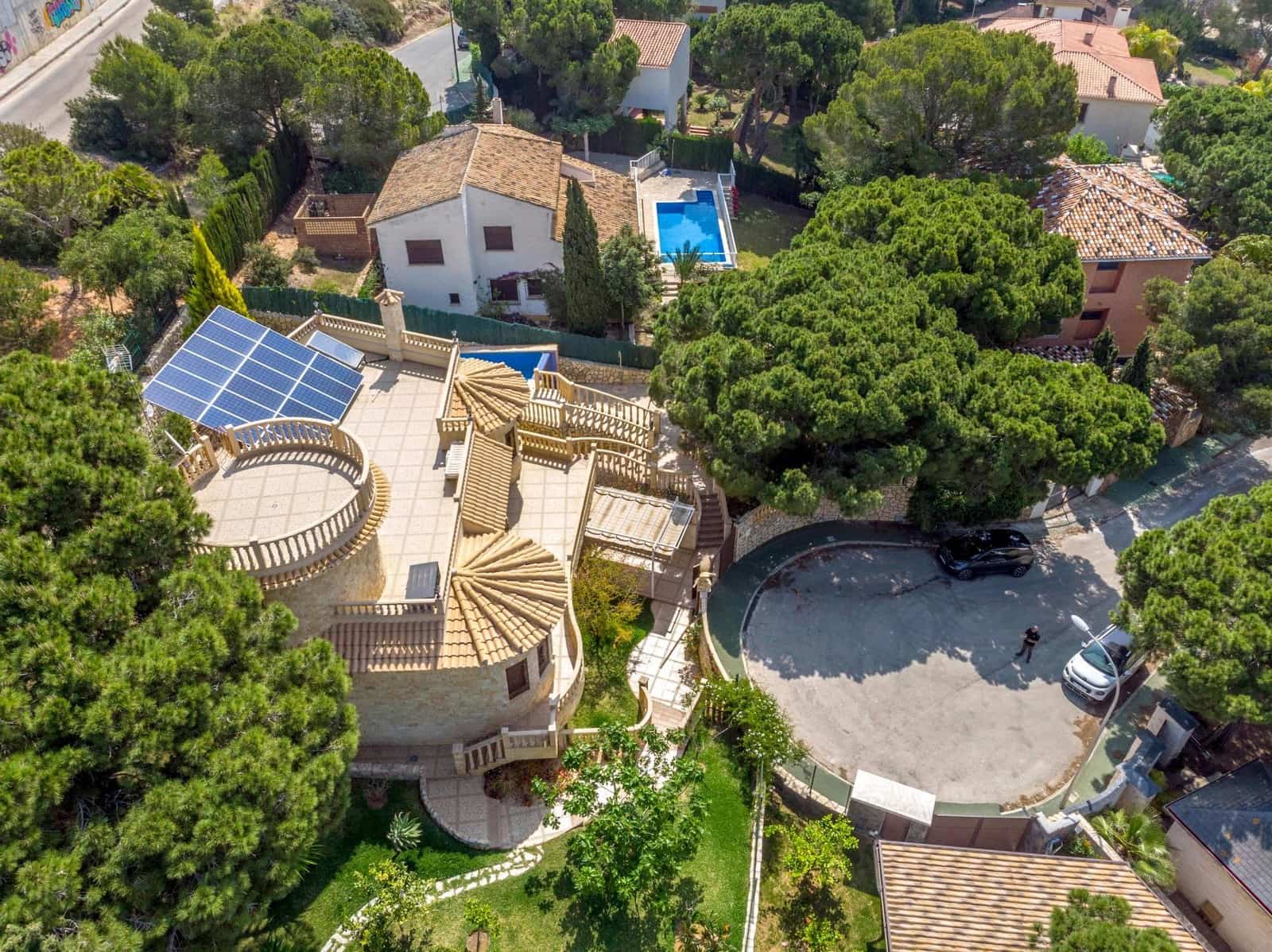 4 slaapkamer Villa te koop in Campoamor - € 1.600.000 (Ref: 9983696)