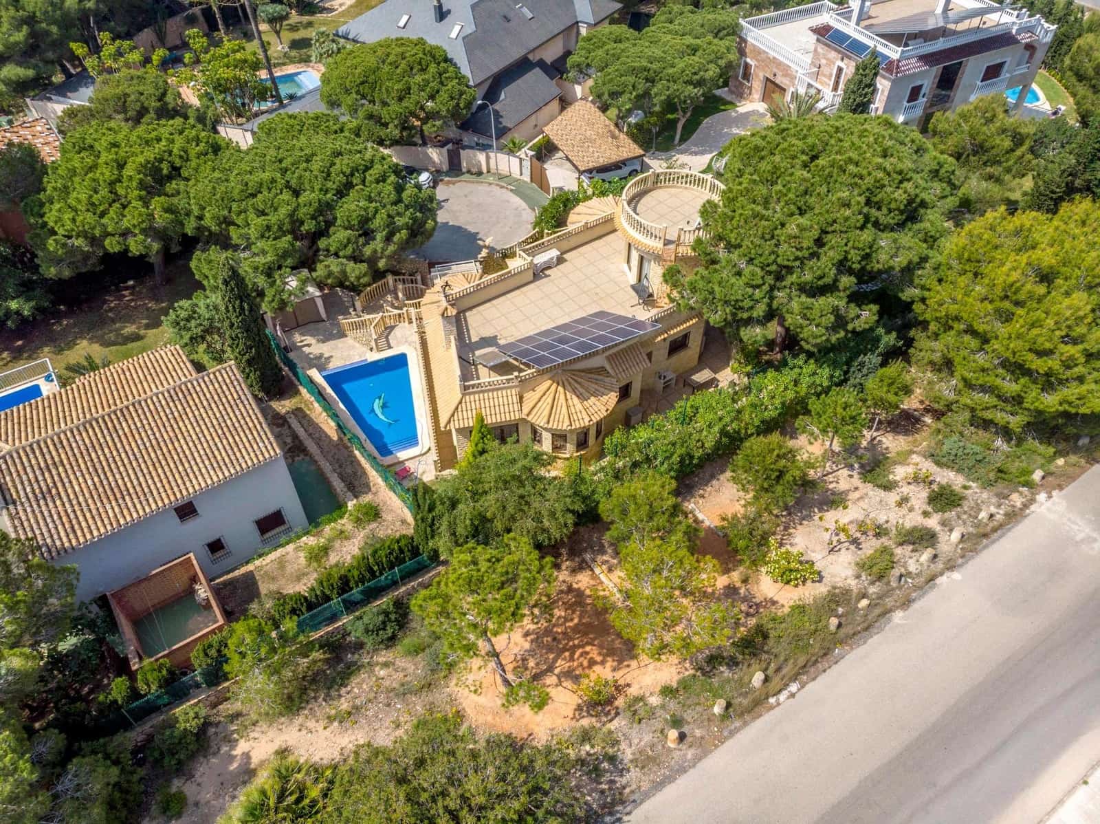 4 slaapkamer Villa te koop in Campoamor - € 1.600.000 (Ref: 9983696)