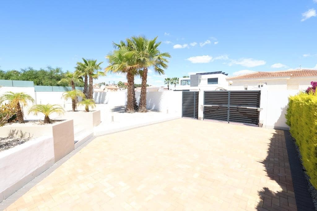 3 soveværelse Villa til salg i La Marquesa - € 699.000 (Ref: 9983697)