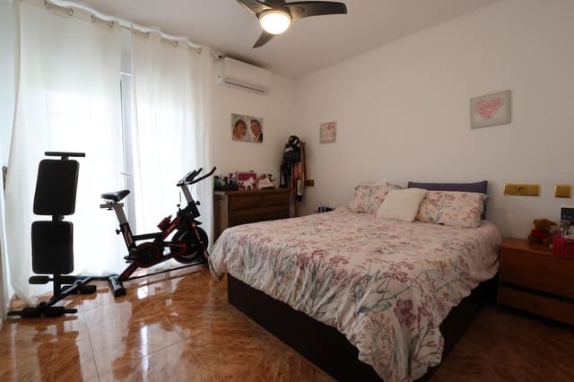 3 soveværelse Penthouse til salg i Avenida Habaneras - Curva de Palangre, Torrevieja - € 275.000 (Ref: 9983698)