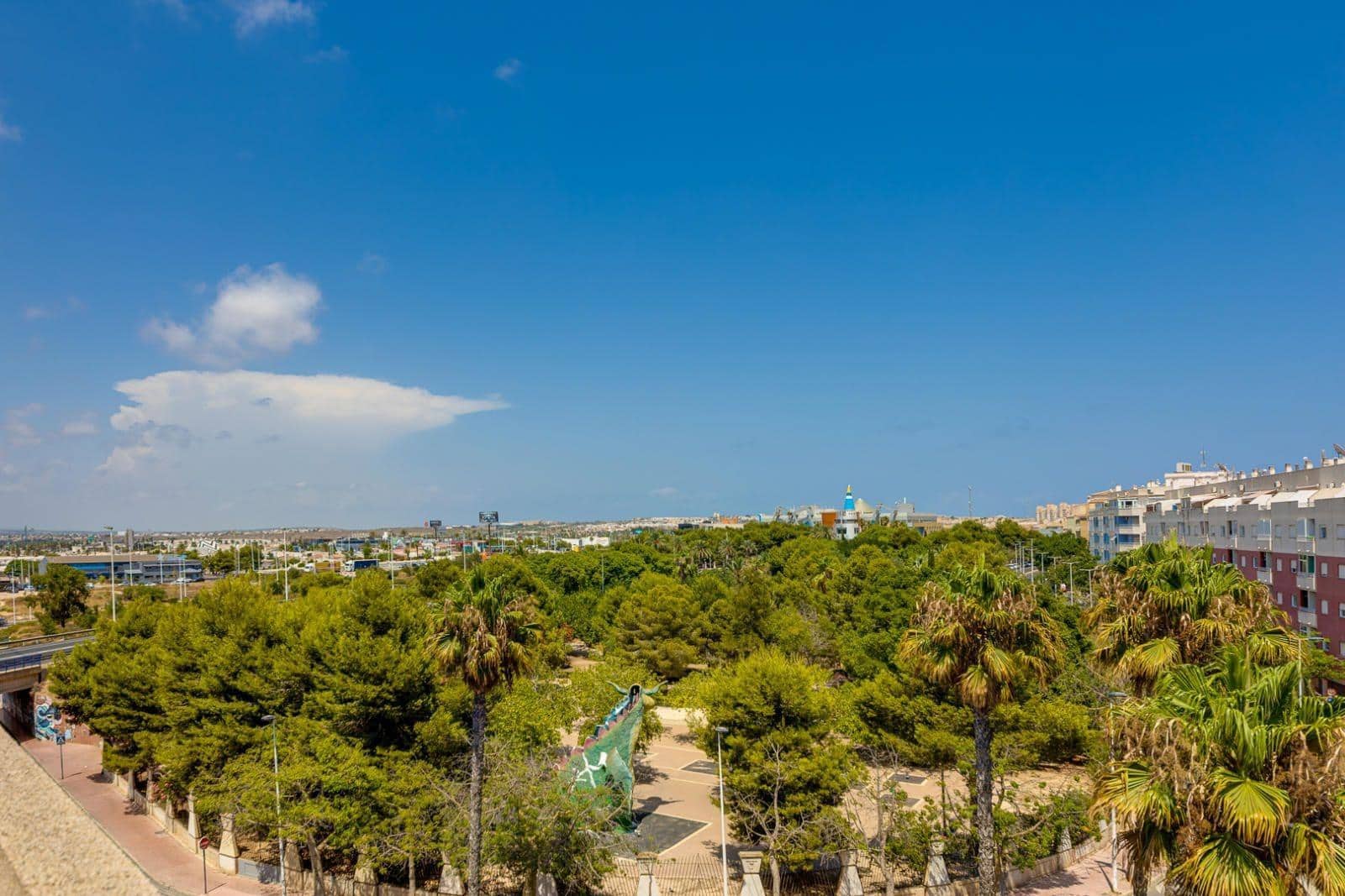2 soveværelse Penthouse til salg i Torrevieja - € 149.969 (Ref: 9983705)