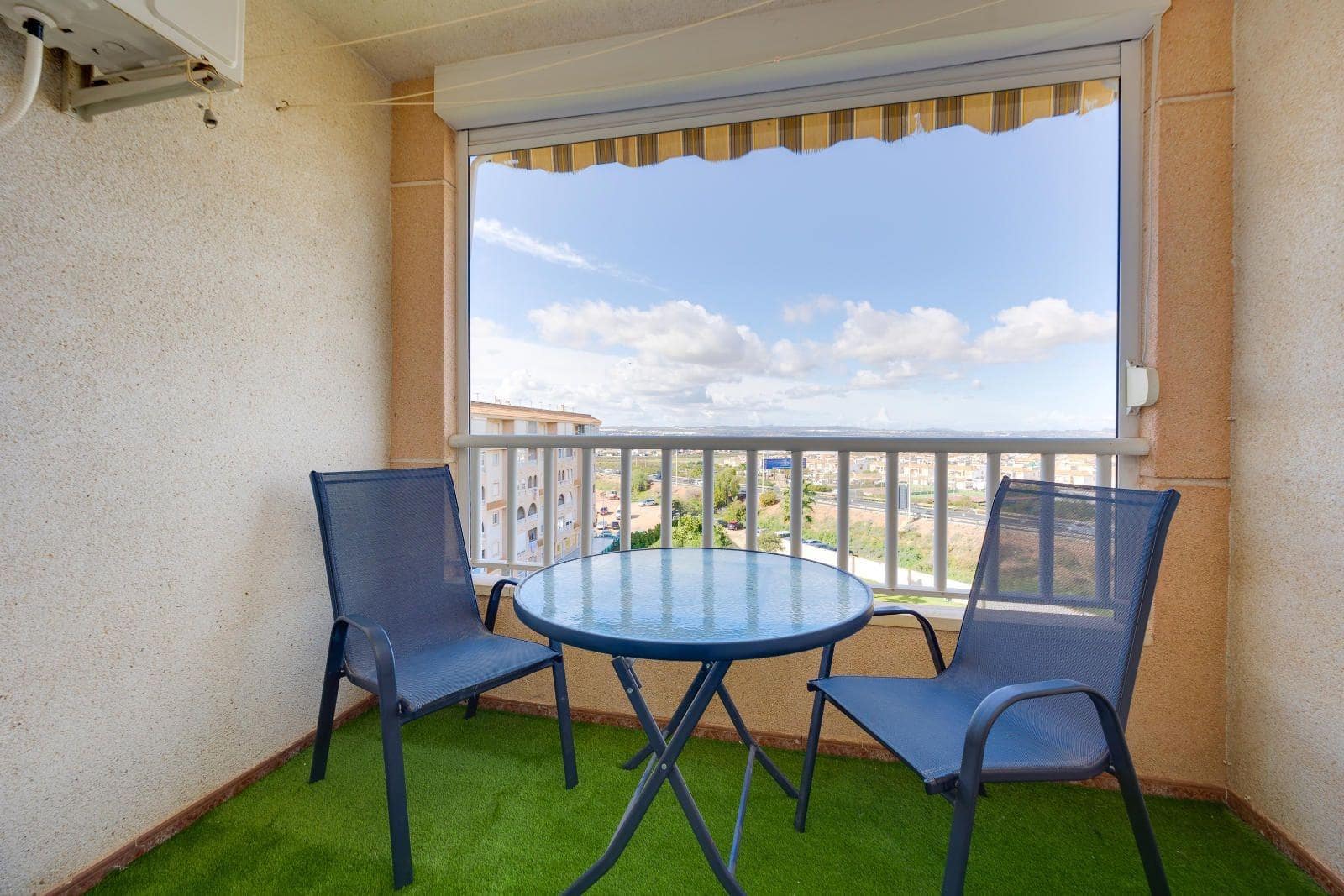 2 soveværelse Penthouse til salg i Torrevieja - € 149.969 (Ref: 9983705)