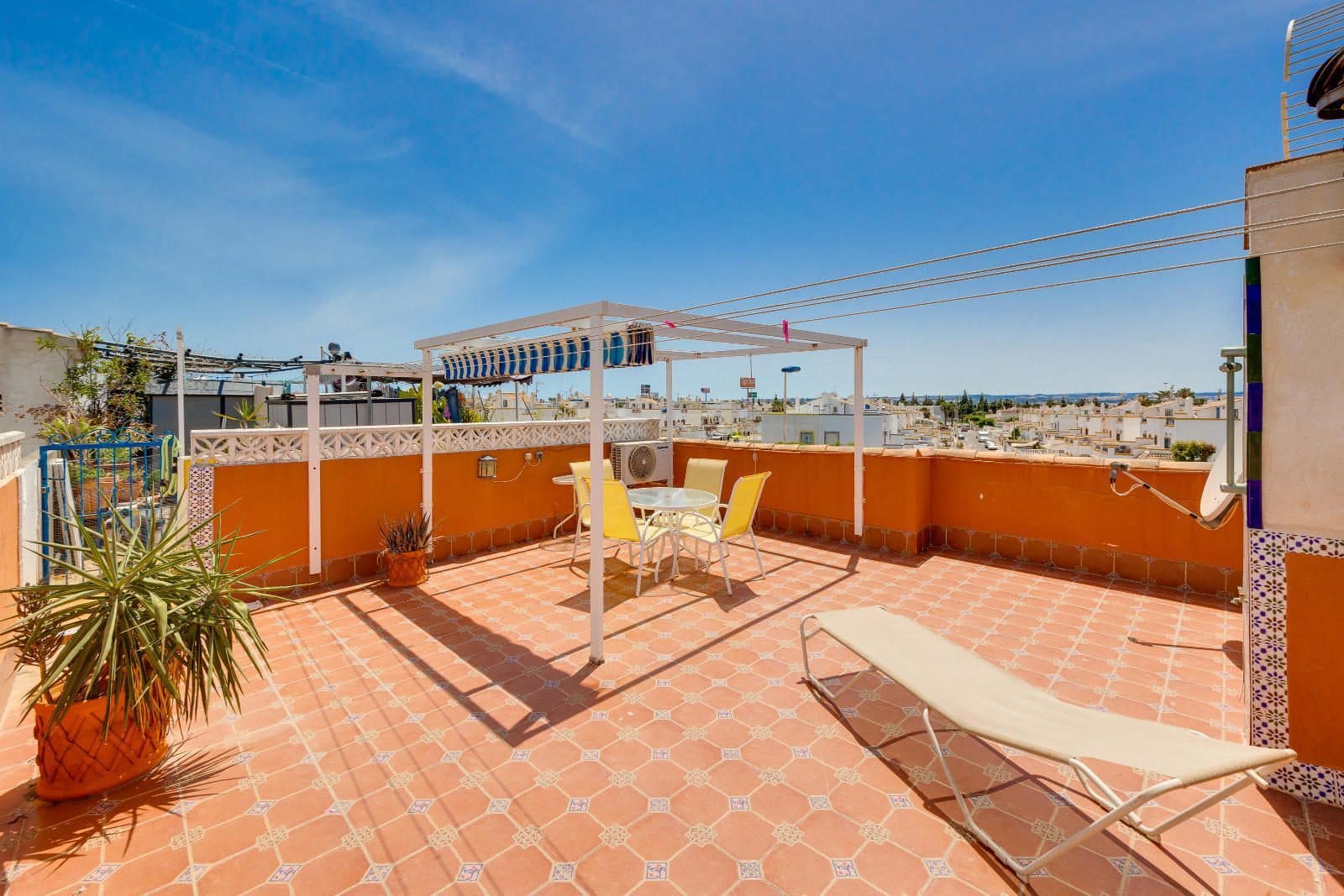 2 quarto Bungalow para venda em Torrevieja - 144 969 € (Ref: 9983714)