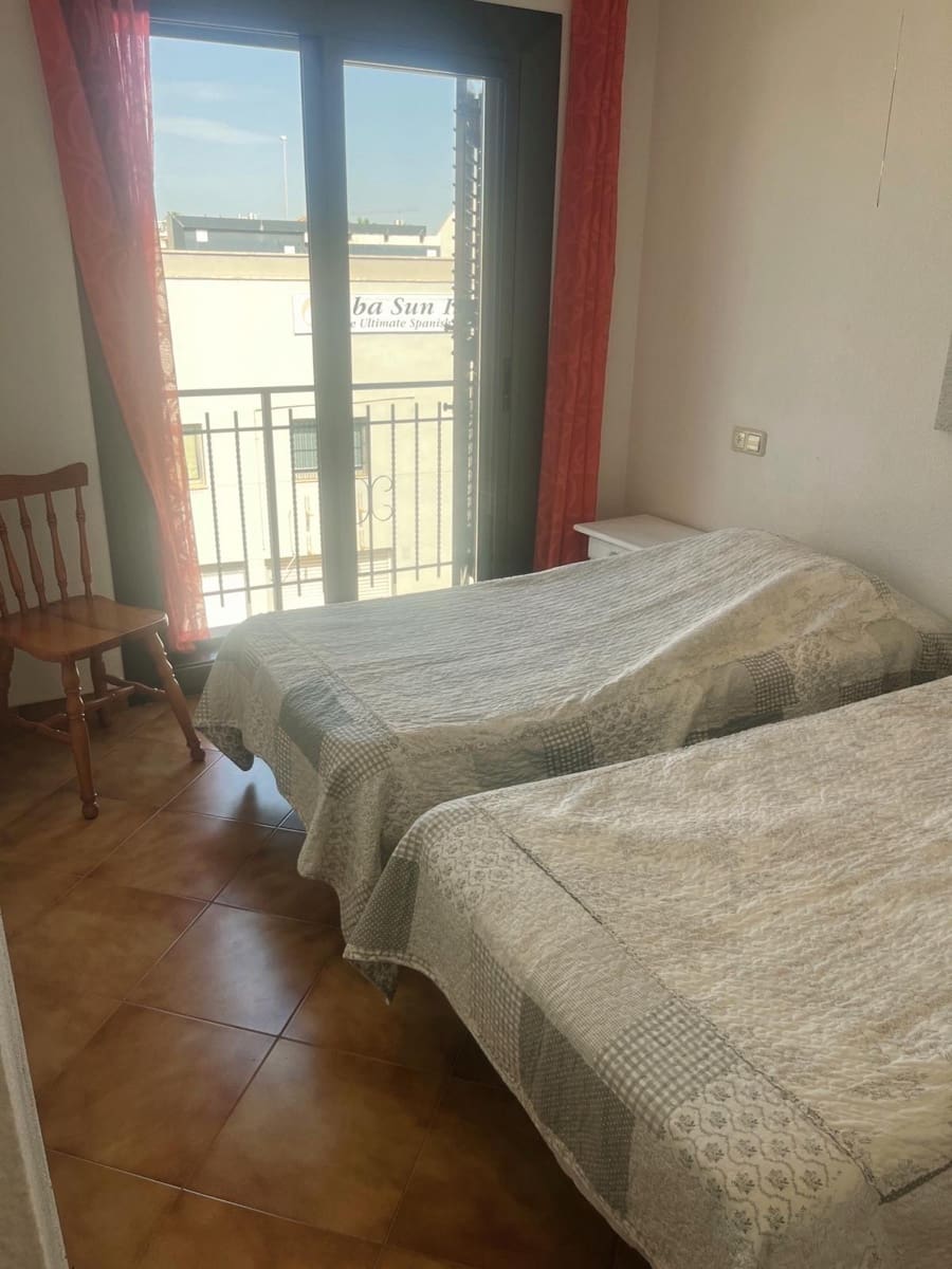 Apartamento de 2 habitaciones en Cabo Roig en venta - 205.000 € (Ref: 9983949)