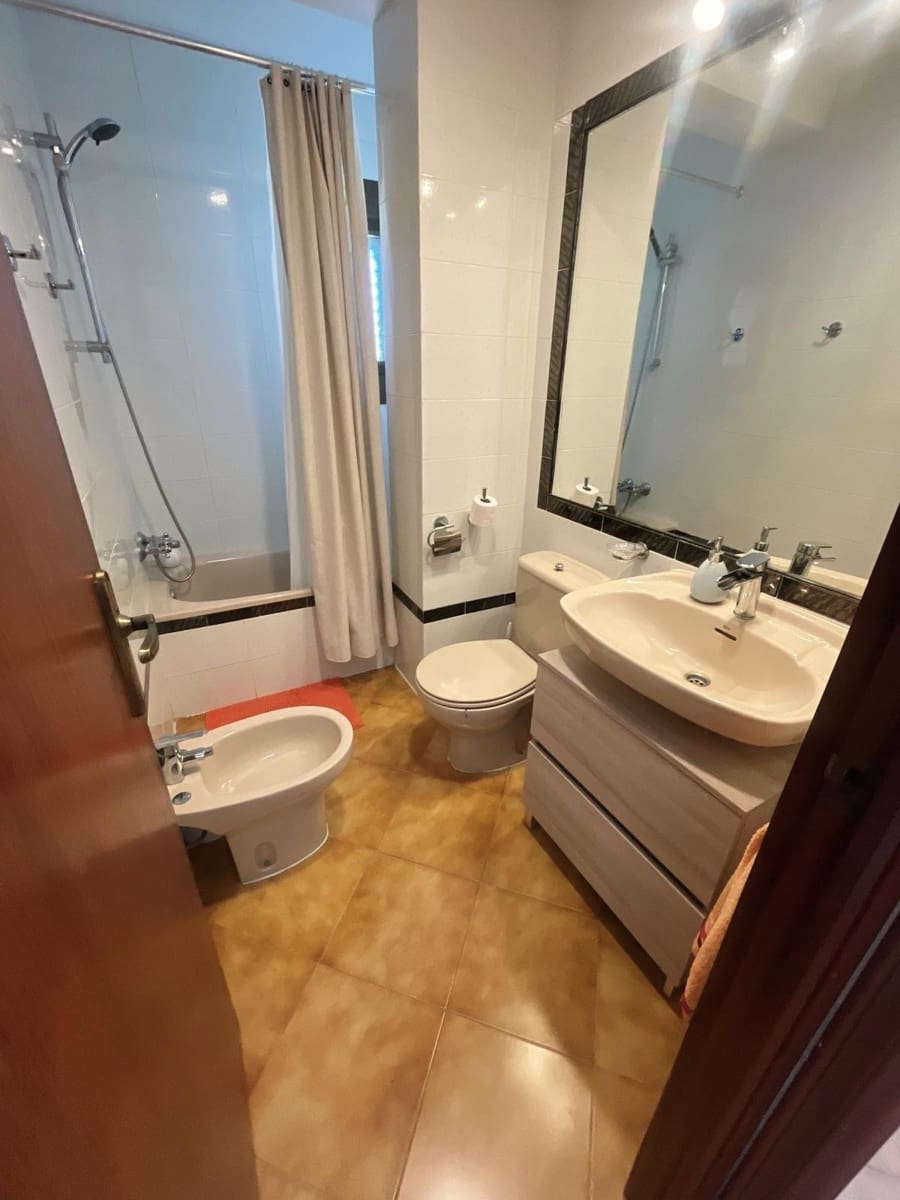 Apartamento de 2 habitaciones en Cabo Roig en venta - 205.000 € (Ref: 9983949)