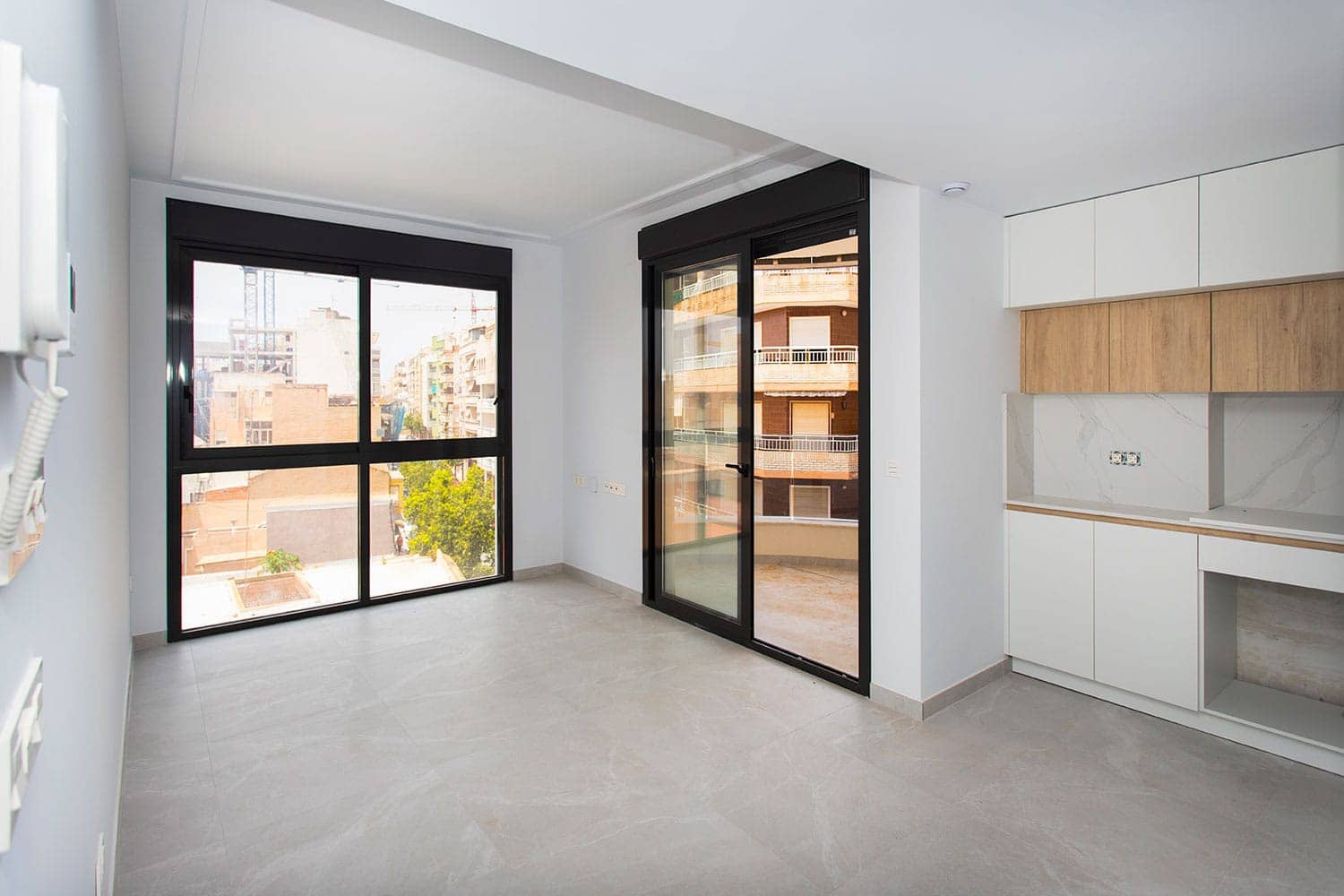 2 soveværelse Lejlighed til salg i Torrevieja - € 280.000 (Ref: 9983950)