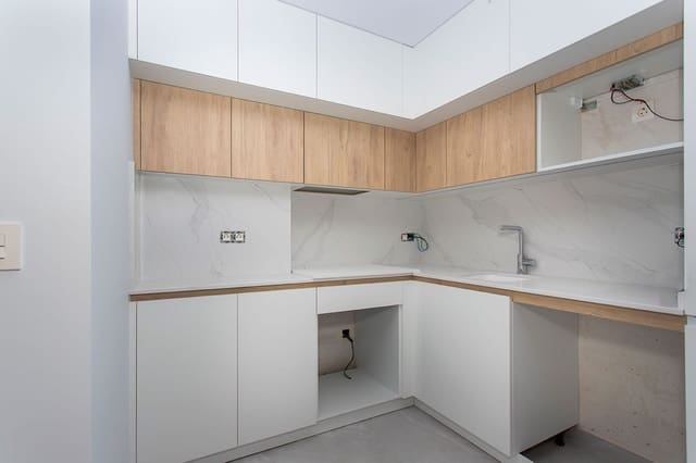 2 soveværelse Lejlighed til salg i Centro - Muelle Pesquero, Torrevieja - € 280.000 (Ref: 9983950)