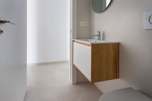 2 soveværelse Lejlighed til salg i Centro - Muelle Pesquero, Torrevieja - € 280.000 (Ref: 9983950)
