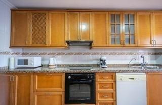 4 makuuhuone Huoneisto myytävänä paikassa Torrevieja - 235 000 € (Ref: 9985937)