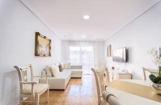4 makuuhuone Huoneisto myytävänä paikassa Torrevieja - 235 000 € (Ref: 9985937)