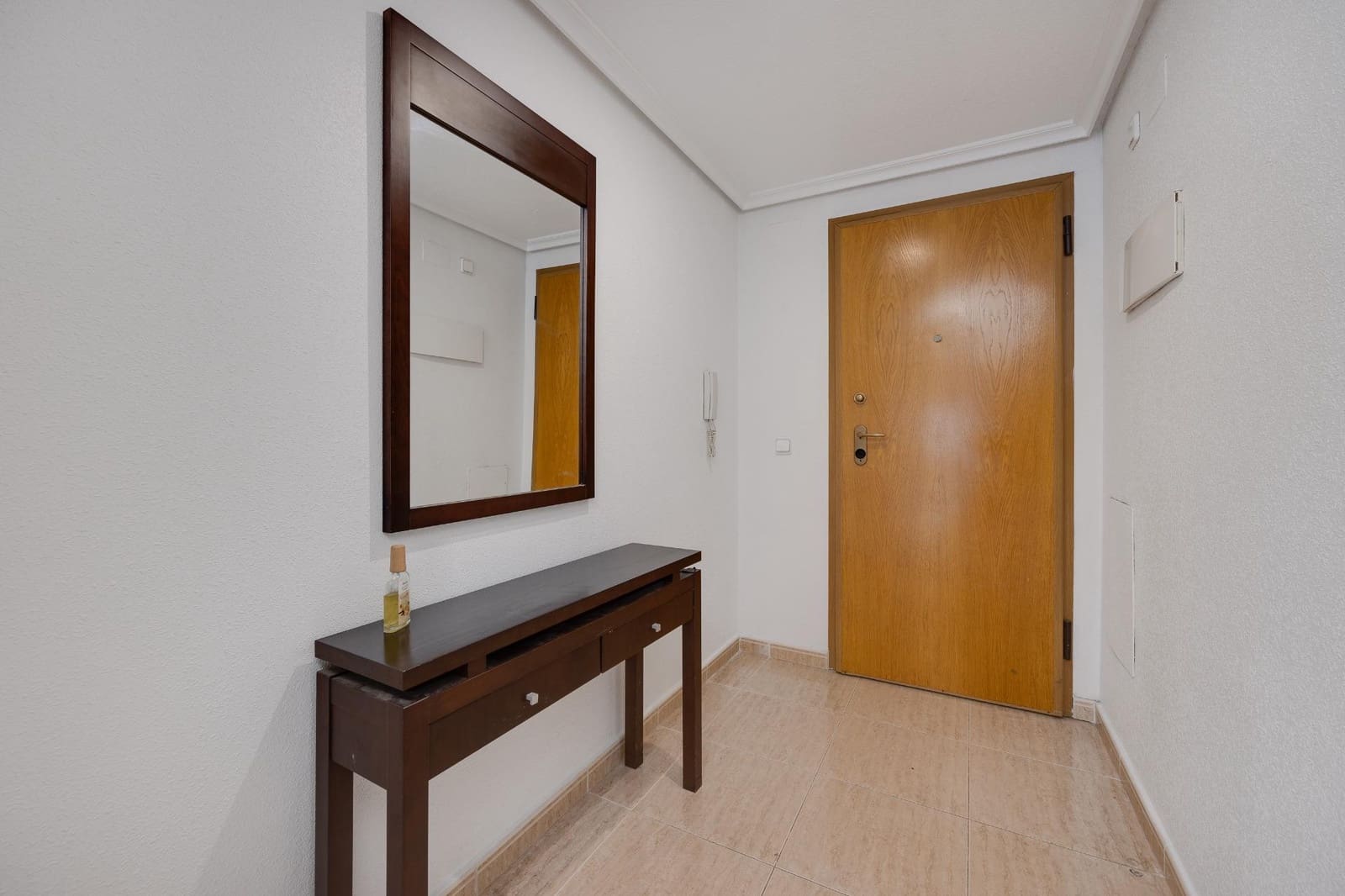 3 slaapkamer Appartement te koop in Torrevieja - € 183.900 (Ref: 9985952)