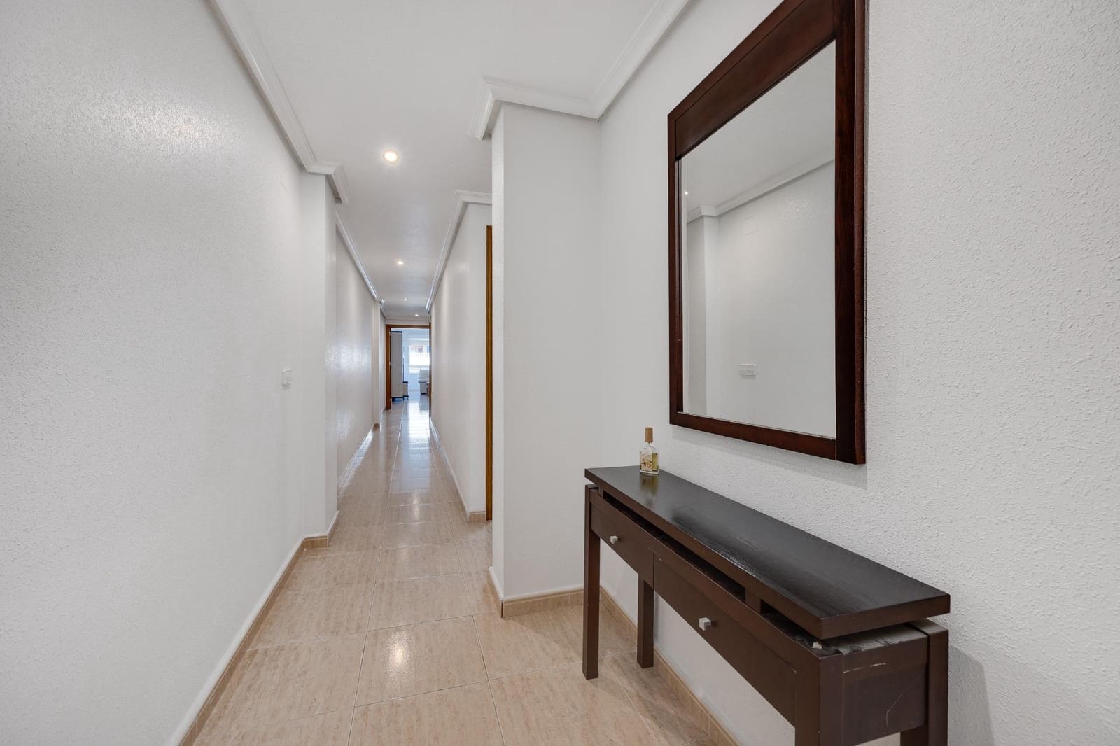 3 slaapkamer Appartement te koop in Torrevieja - € 183.900 (Ref: 9985952)