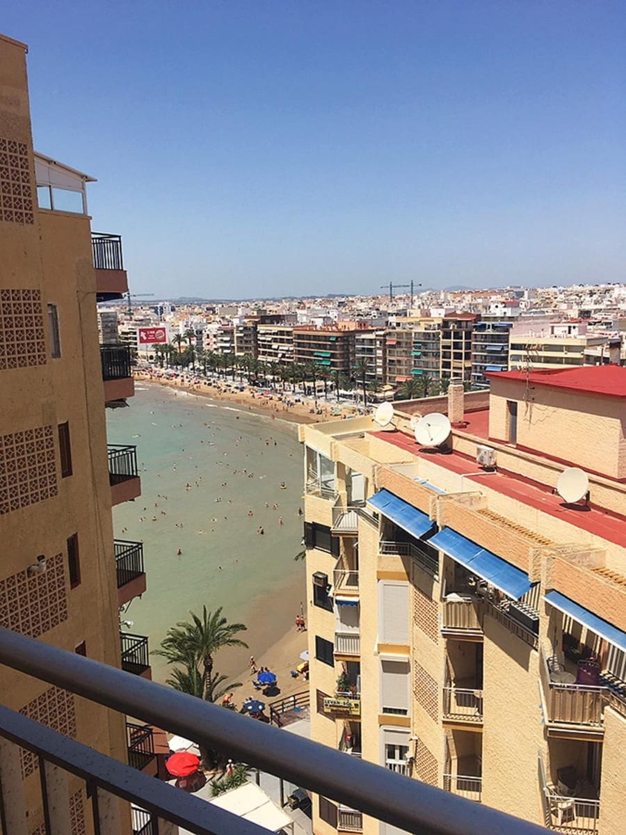 1 quarto Apartamento para venda em Torrevieja - 195 000 € (Ref: 9985956)