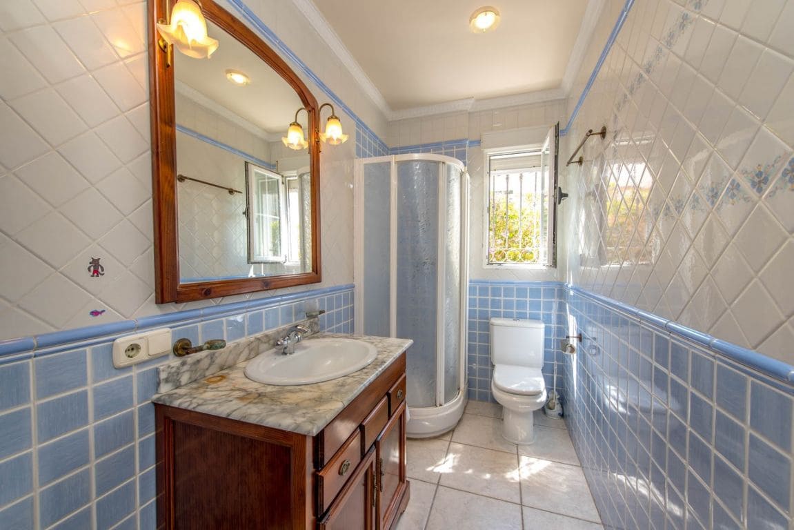 Chalet de 6 habitaciones en La Mata en venta - 950.000 € (Ref: 9985961)