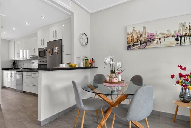 3 soveværelse Byhus til salg i Los Balcones - Los Altos, Torrevieja - € 349.000 (Ref: 9985963)