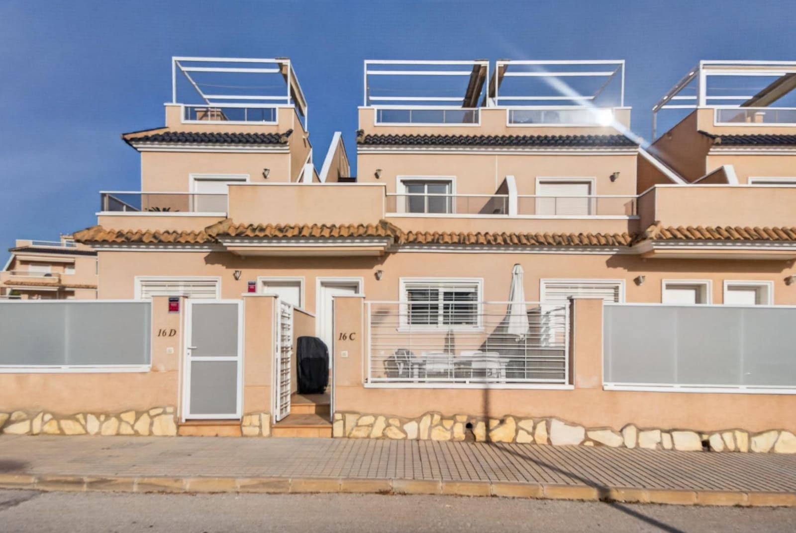 3 chambre Maison de Ville à vendre à Torrevieja - 349 000 € (Ref: 9985963)