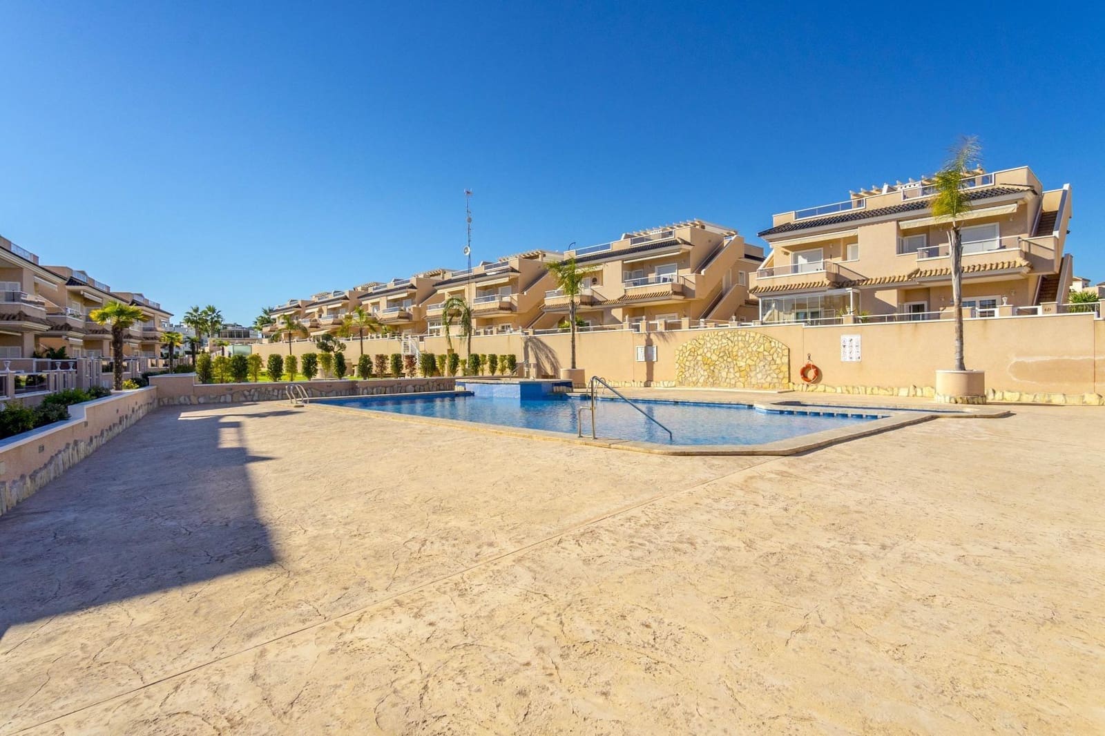 3 chambre Maison de Ville à vendre à Torrevieja - 349 000 € (Ref: 9985963)