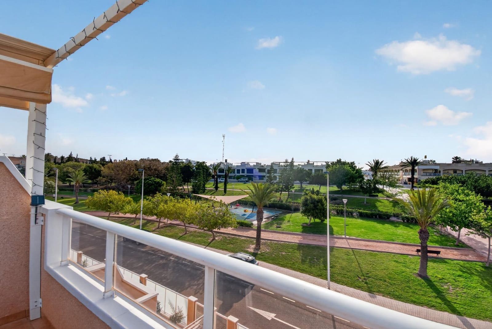 3 chambre Maison de Ville à vendre à Torrevieja - 349 000 € (Ref: 9985963)