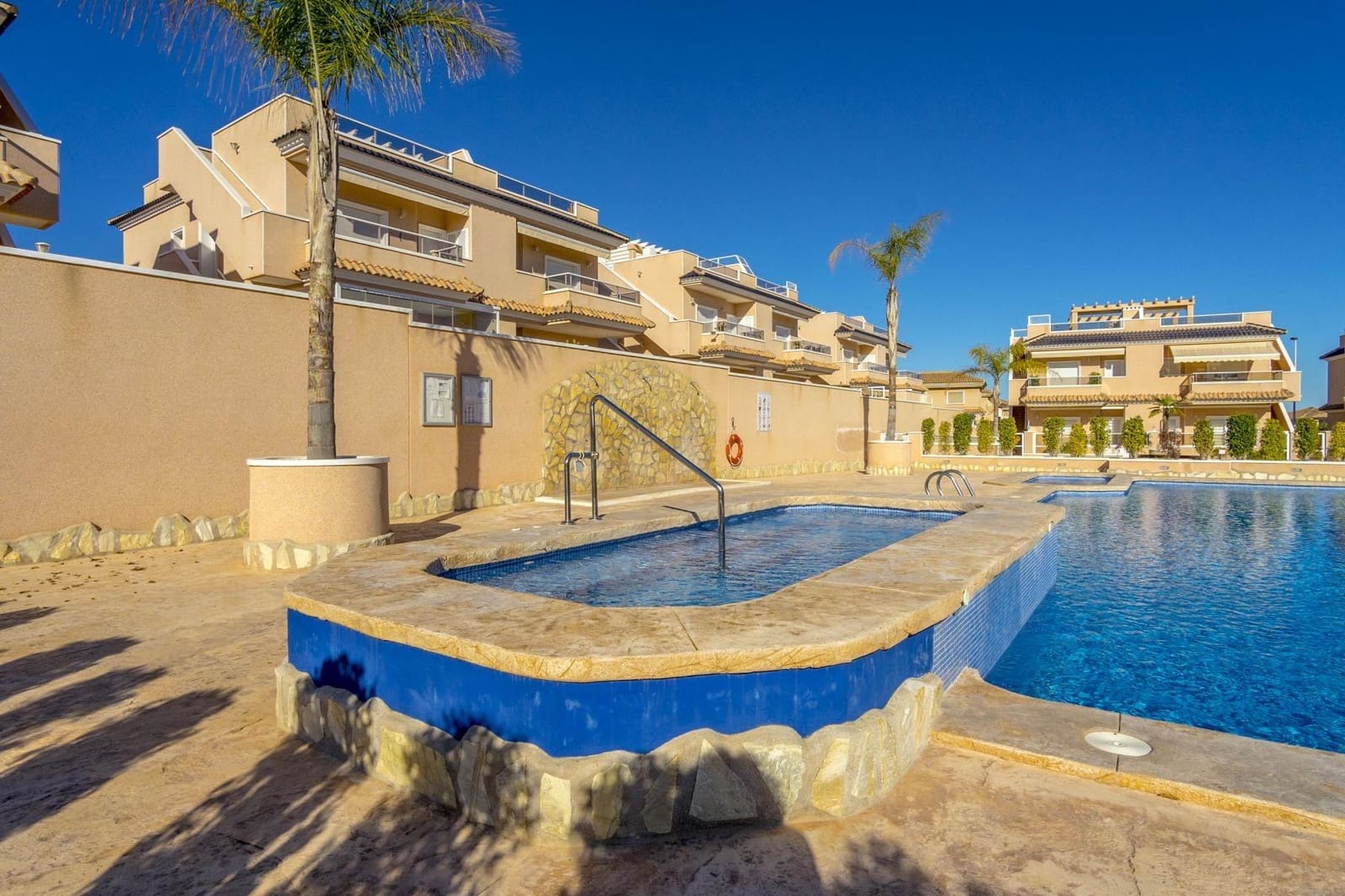 3 chambre Maison de Ville à vendre à Torrevieja - 349 000 € (Ref: 9985963)