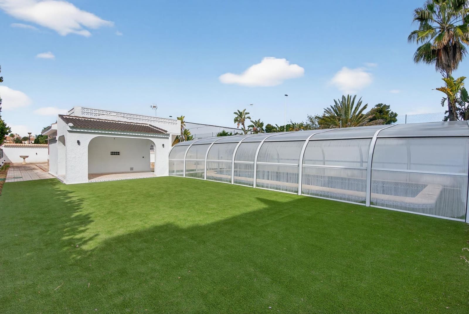 3 camera da letto Villa in vendita in Torrevieja - 735.000 € (Rif: 9985964)