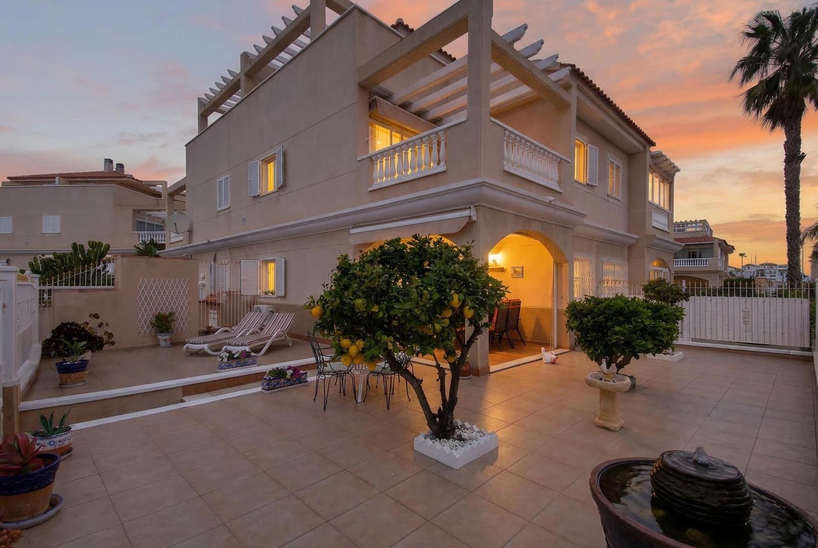 2 chambre Maison de Ville à vendre à Orihuela Costa - 299 000 € (Ref: 9985965)