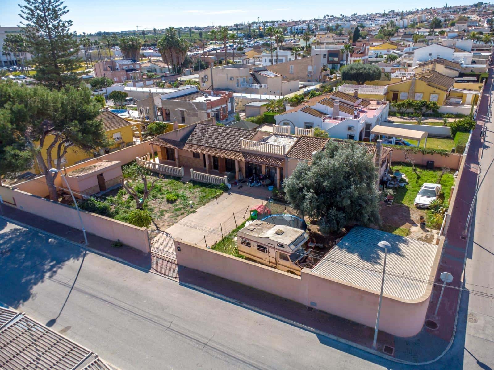 5 quarto Moradia para venda em Torrevieja - 450 000 € (Ref: 9985967)