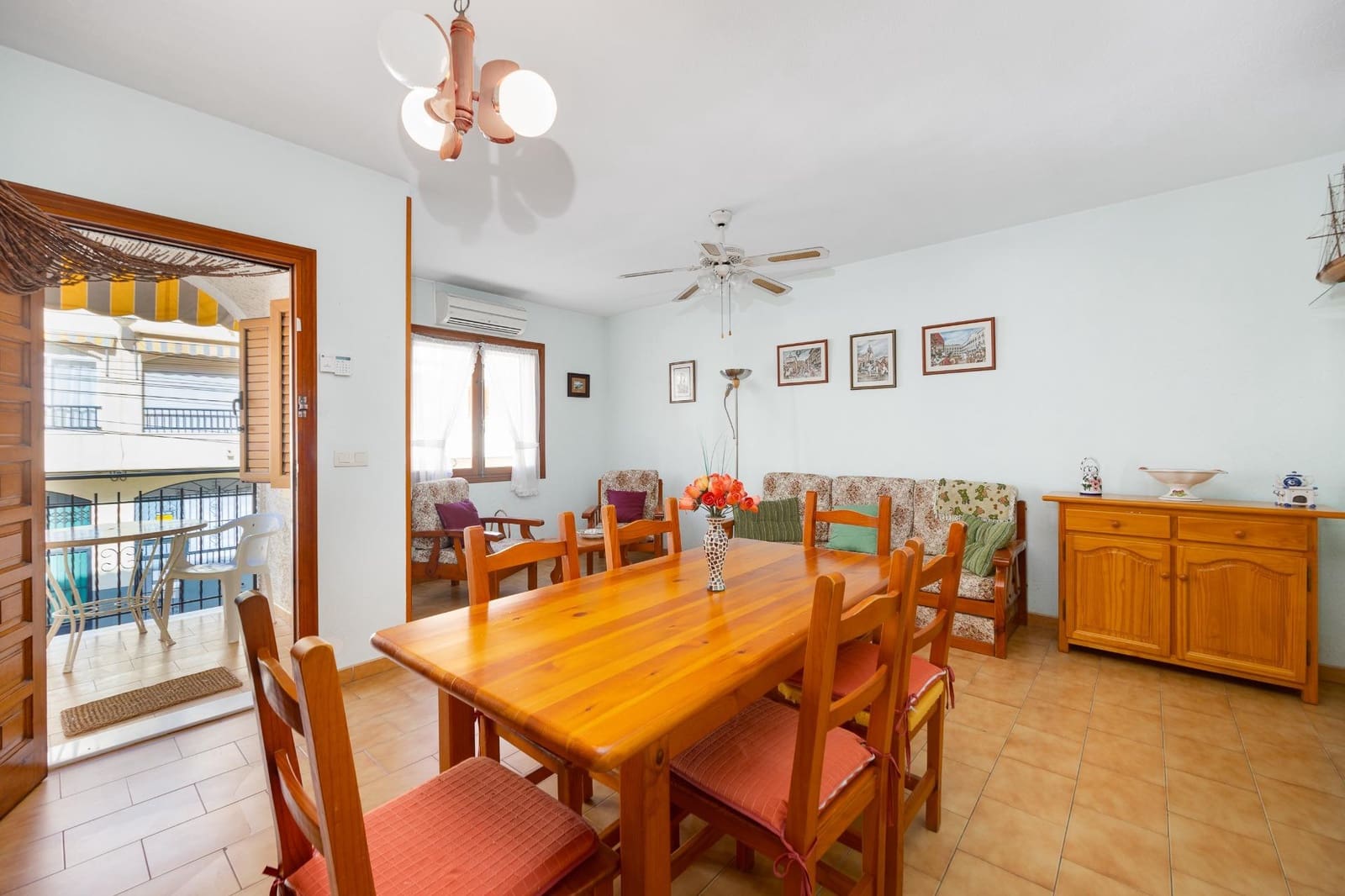 3 sovrum Bungalow till salu i Torrevieja - 205 000 € (Ref: 9985975)