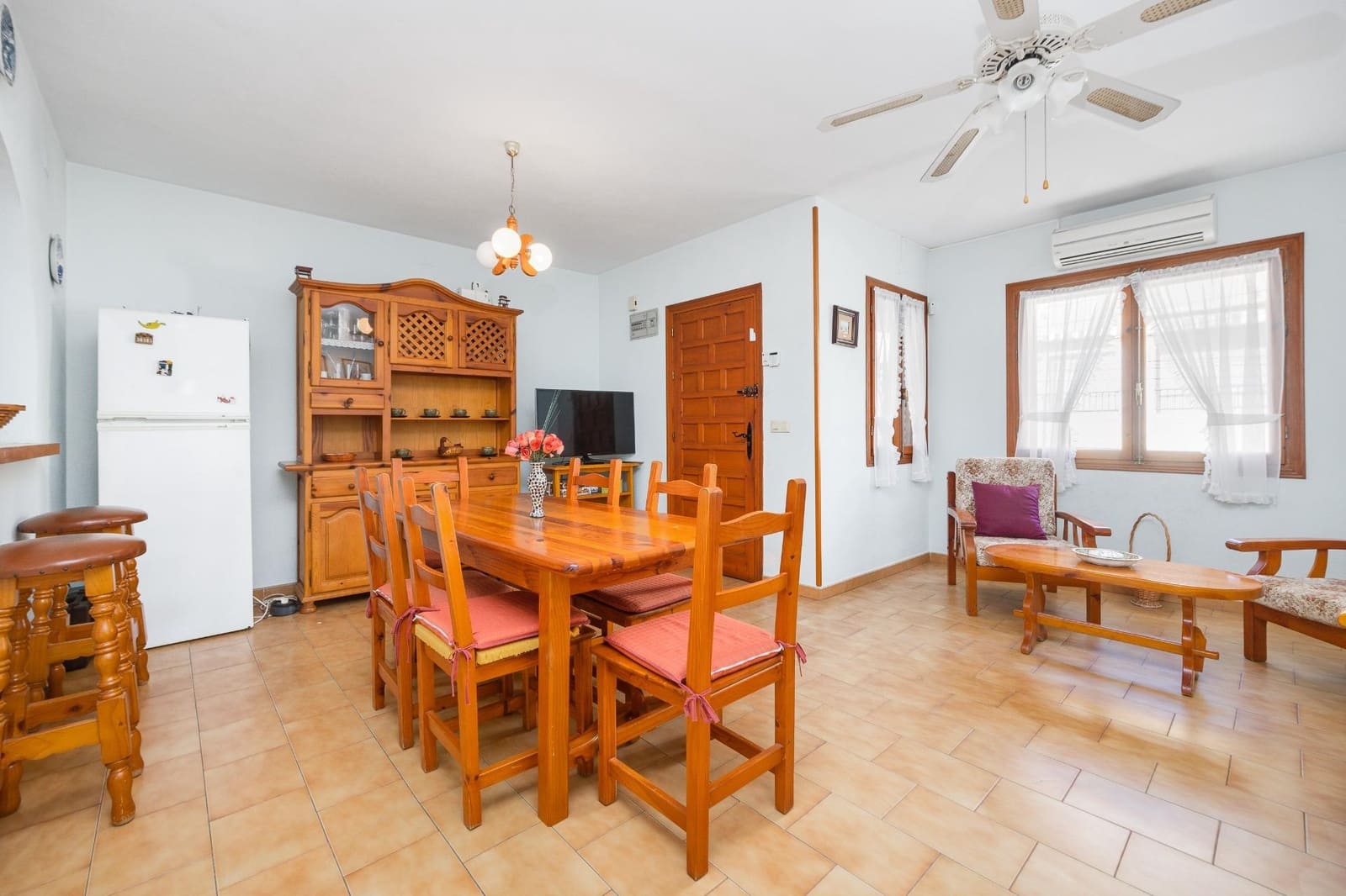3 sovrum Bungalow till salu i Torrevieja - 205 000 € (Ref: 9985975)