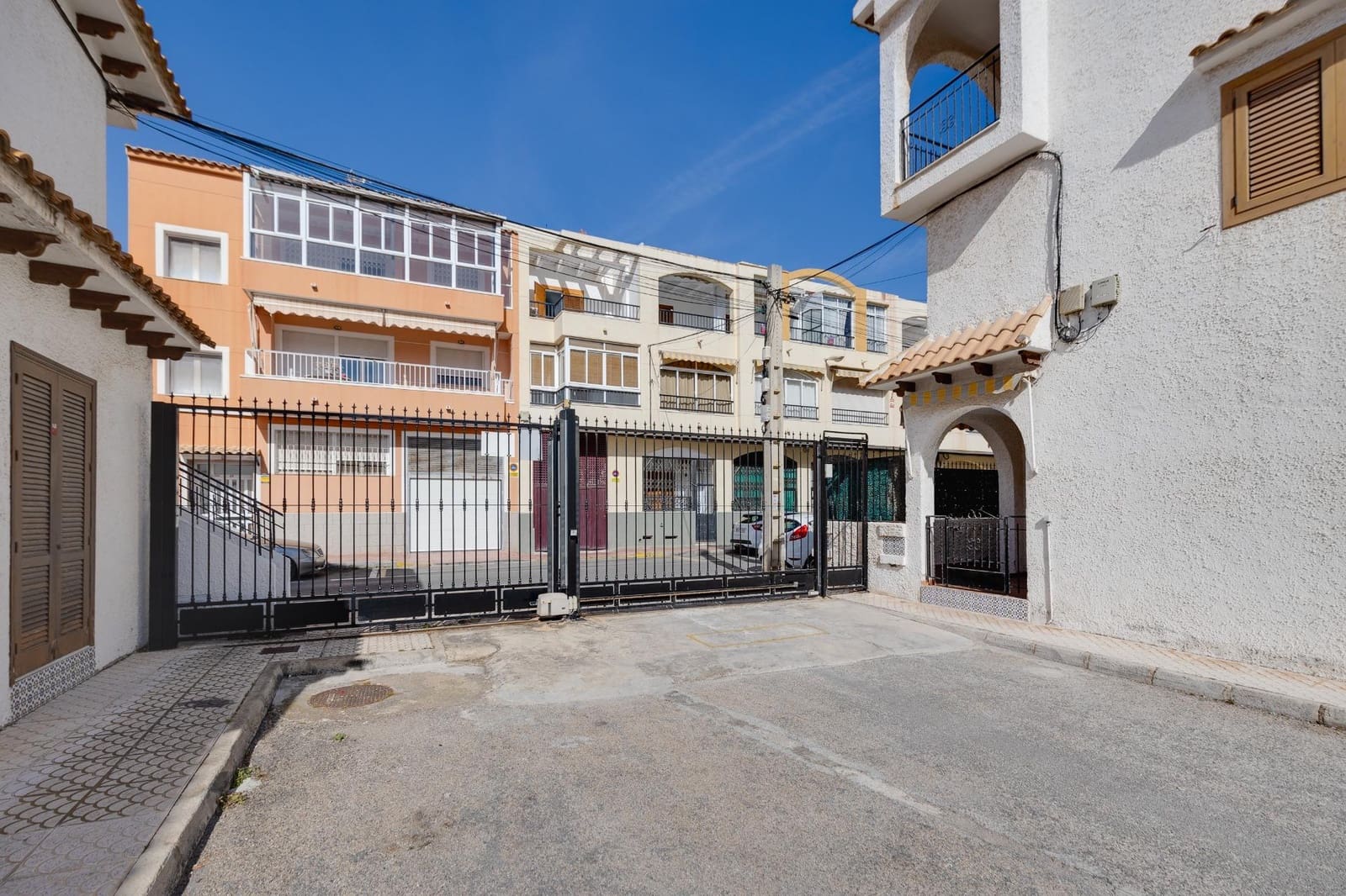 3 sovrum Bungalow till salu i Torrevieja - 205 000 € (Ref: 9985975)