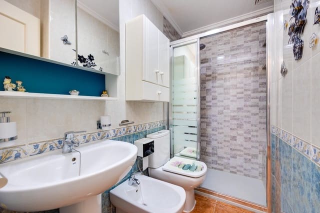 3 soveværelse Penthouse til salg i Playa de los Locos, Torrevieja - € 225.000 (Ref: 9985976)
