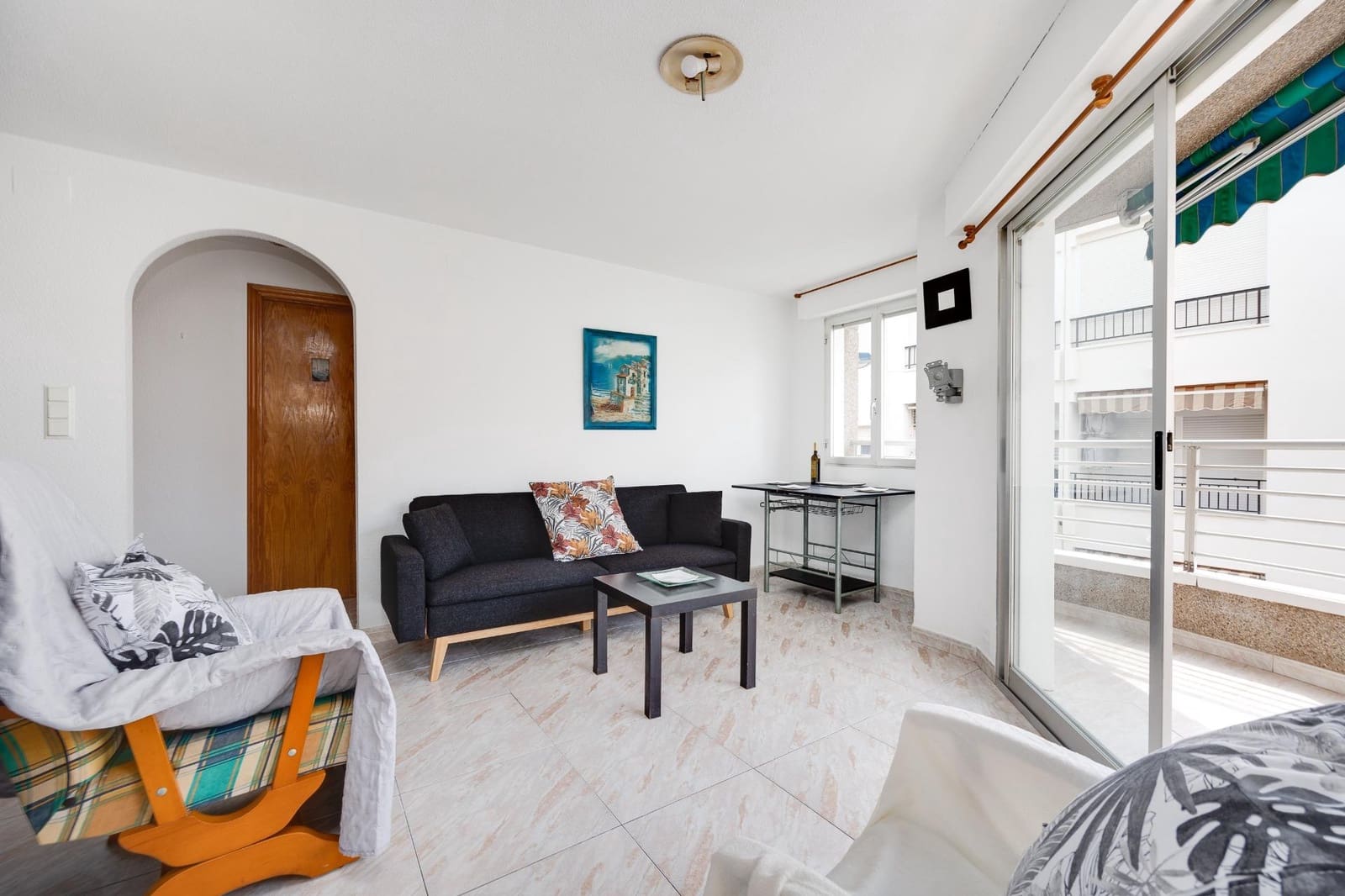 2 Zimmer Apartment zu verkaufen in Torrevieja - 150.000 € (Ref: 9985982)