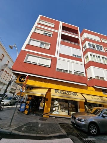 3 soveværelse Lejlighed til salg i Centro - Muelle Pesquero, Torrevieja - € 143.000 (Ref: 9985988)