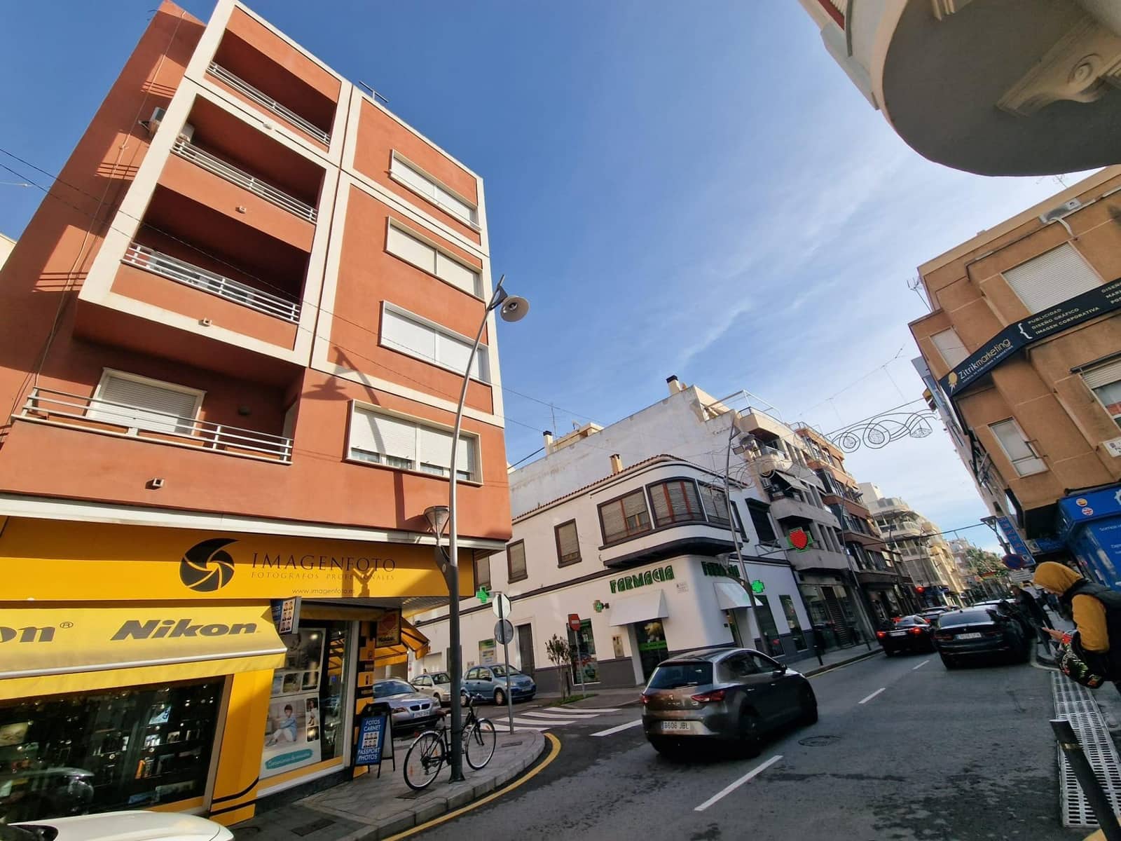 Apartamento de 3 habitaciones en Torrevieja en venta - 143.000 € (Ref: 9985988)