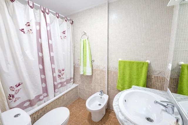 2 soveværelse Penthouse til salg i Centro, Torrevieja - € 155.000 (Ref: 9985992)