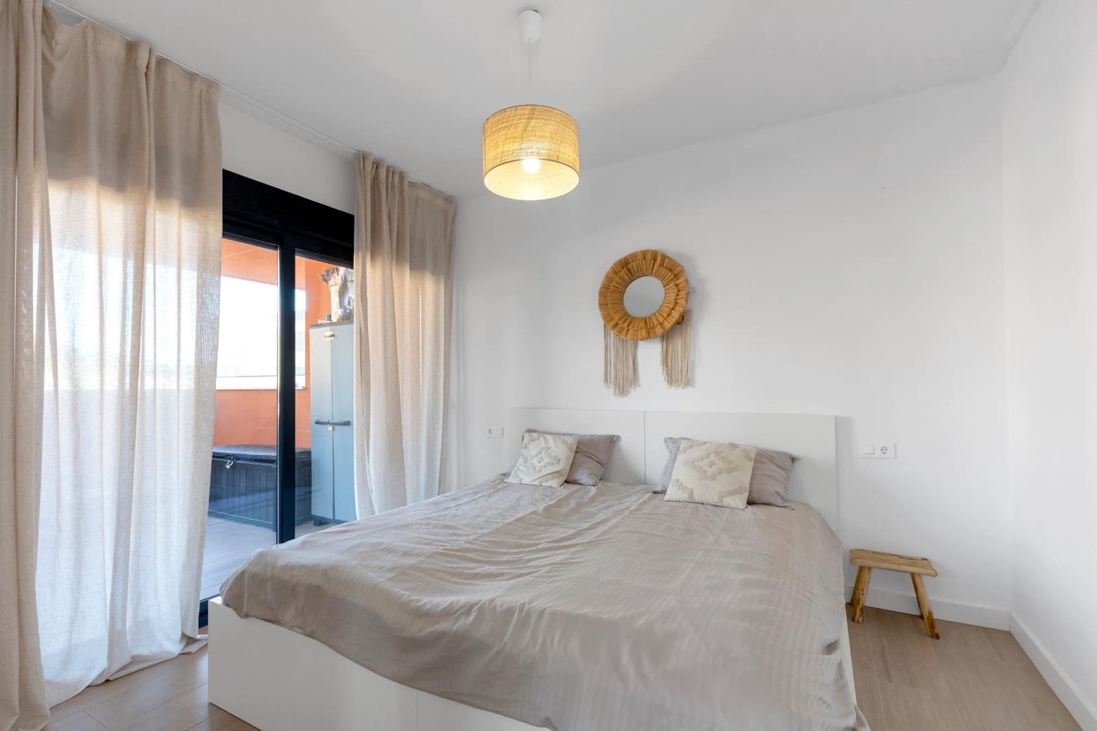 2 soverom Leilighet til salgs i Filipinas - € 275 000 (Ref: 9985998)