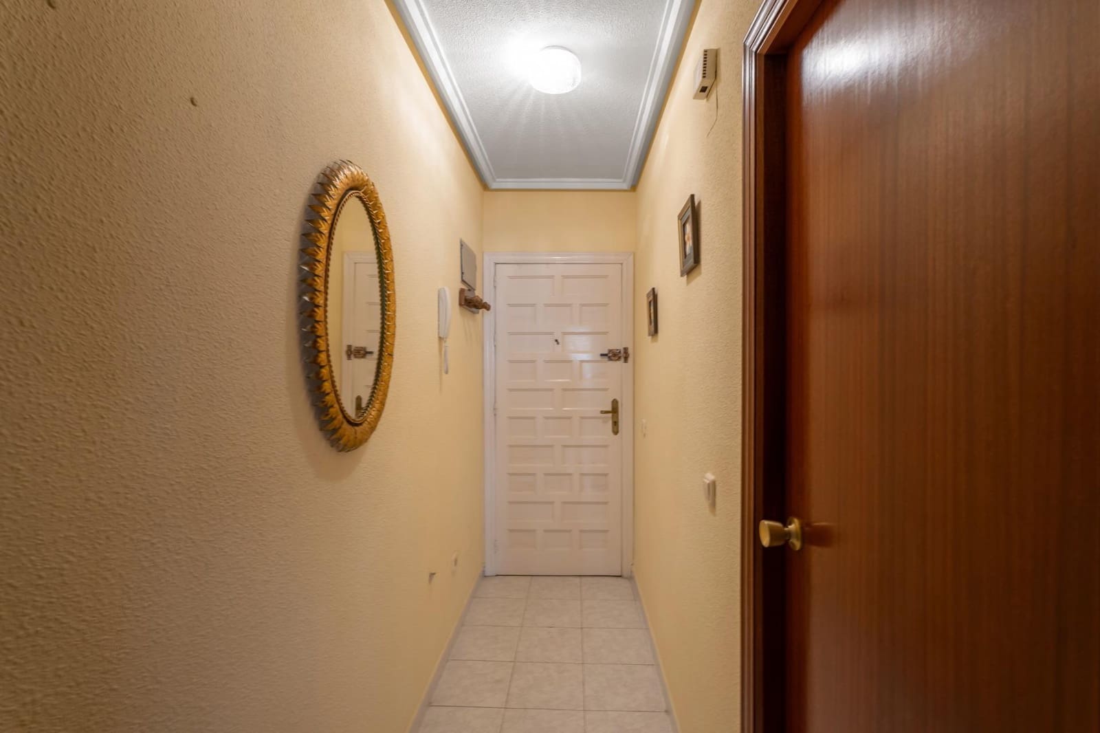 1 Zimmer Apartment zu verkaufen in Torrevieja - 107.990 € (Ref: 9986000)