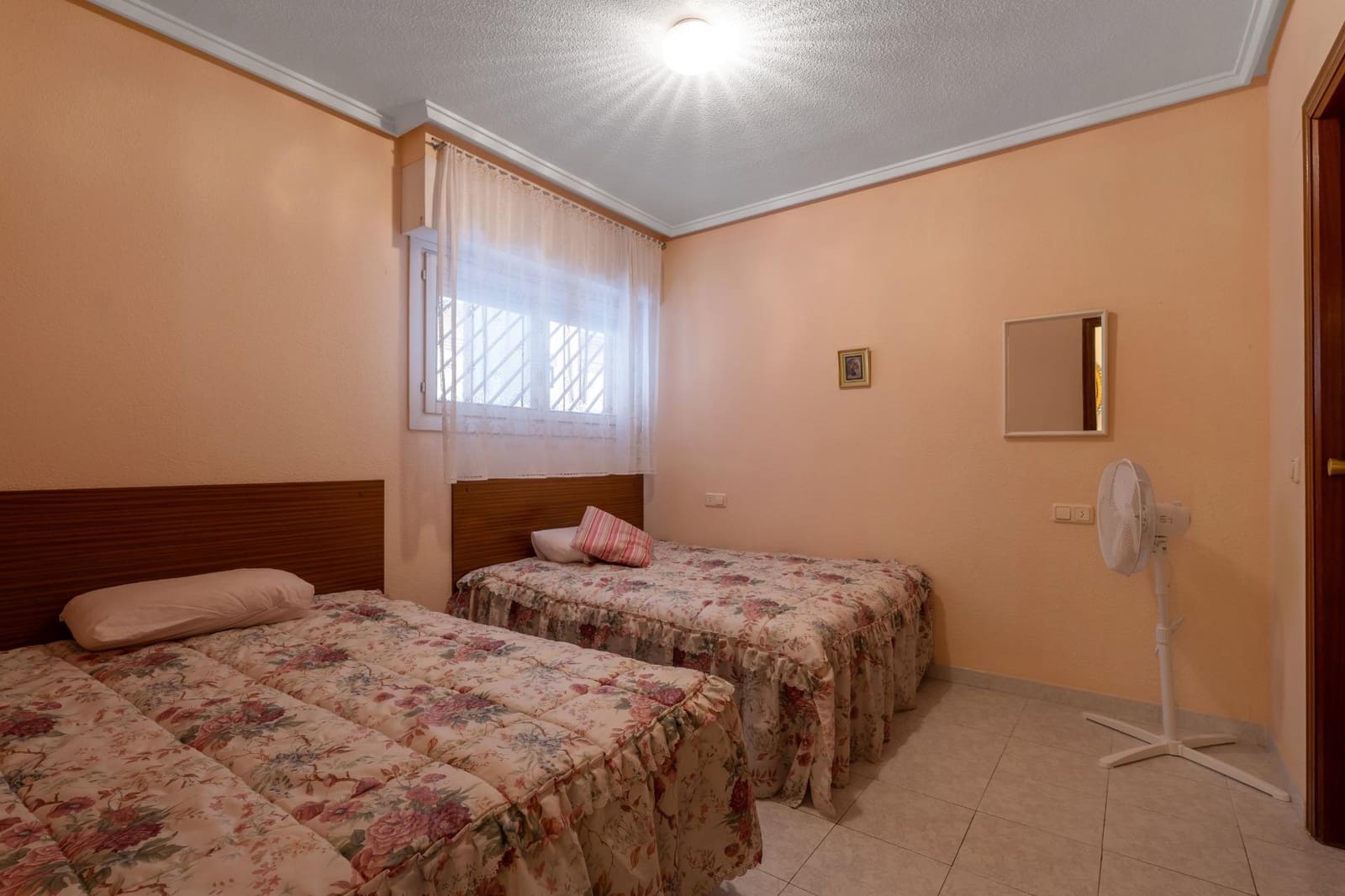 1 Zimmer Apartment zu verkaufen in Torrevieja - 107.990 € (Ref: 9986000)
