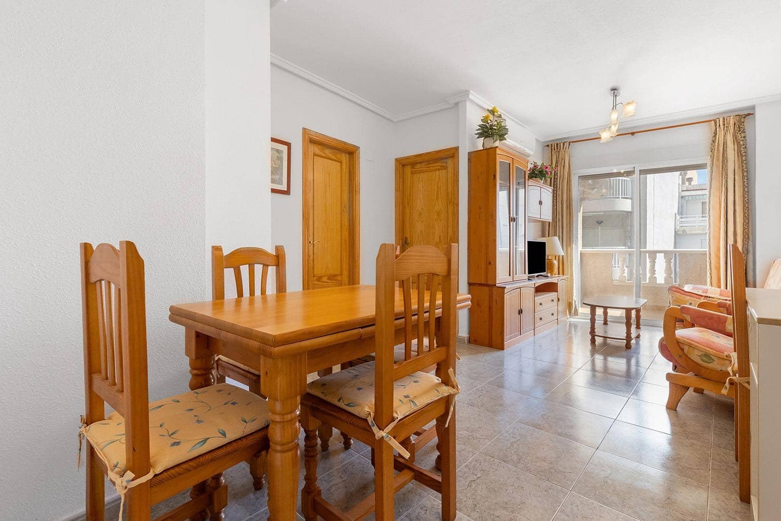 Apartamento de 2 habitaciones en Torrevieja en venta - 170.000 € (Ref: 9986003)