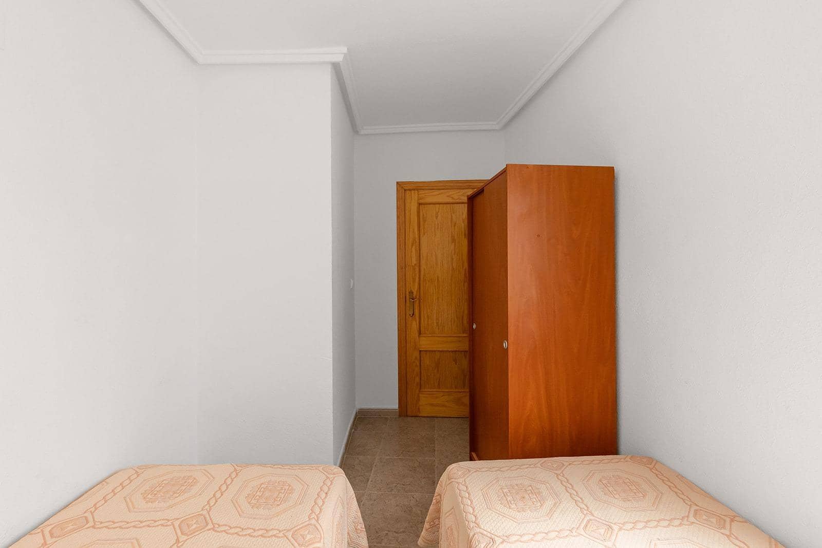 Apartamento de 2 habitaciones en Torrevieja en venta - 170.000 € (Ref: 9986003)