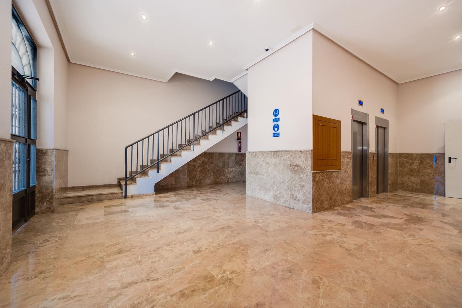 Apartamento de 3 habitaciones en Torrevieja en venta - 195.000 € (Ref: 9986009)