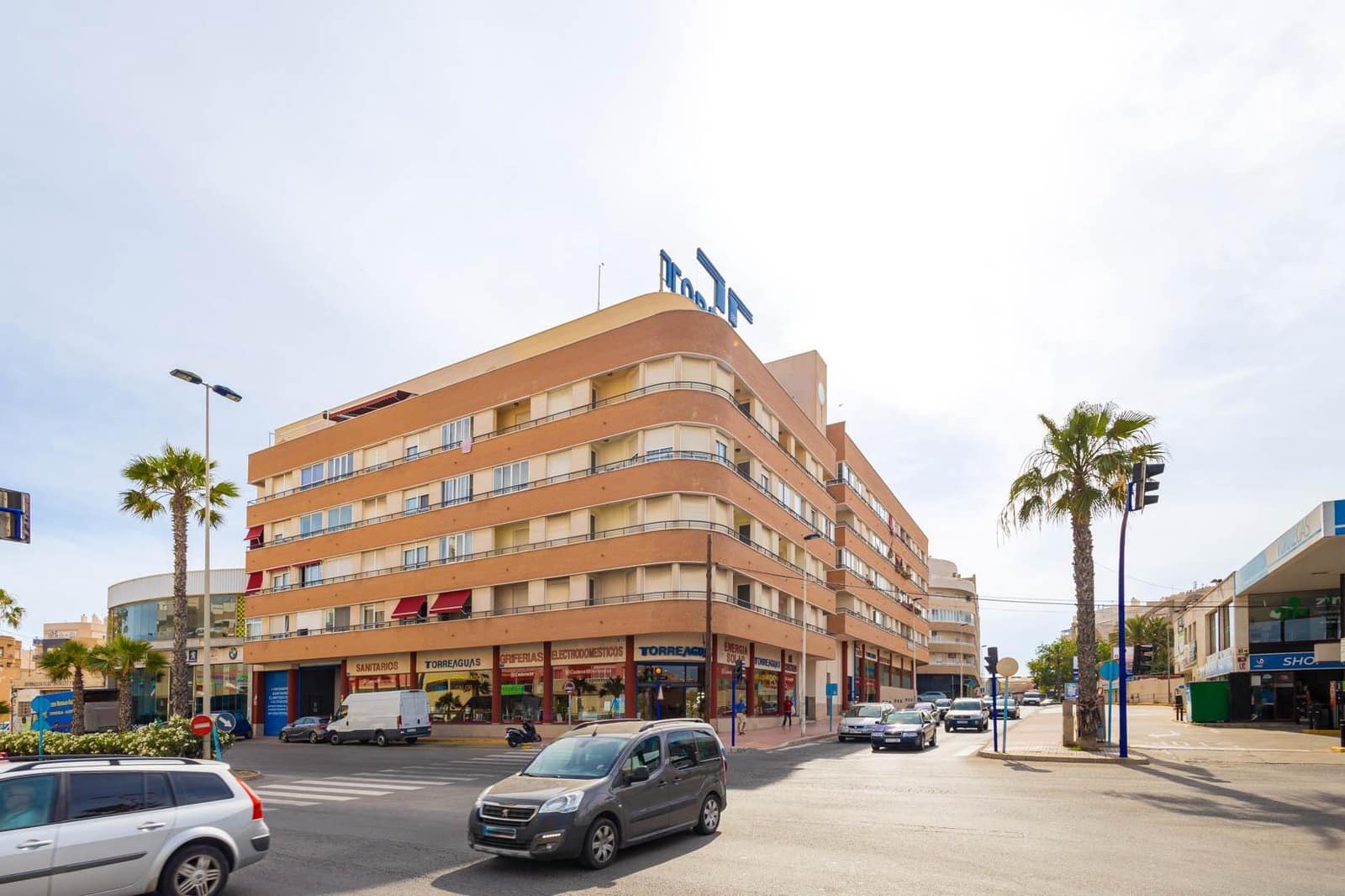 Apartamento de 3 habitaciones en Torrevieja en venta - 195.000 € (Ref: 9986009)