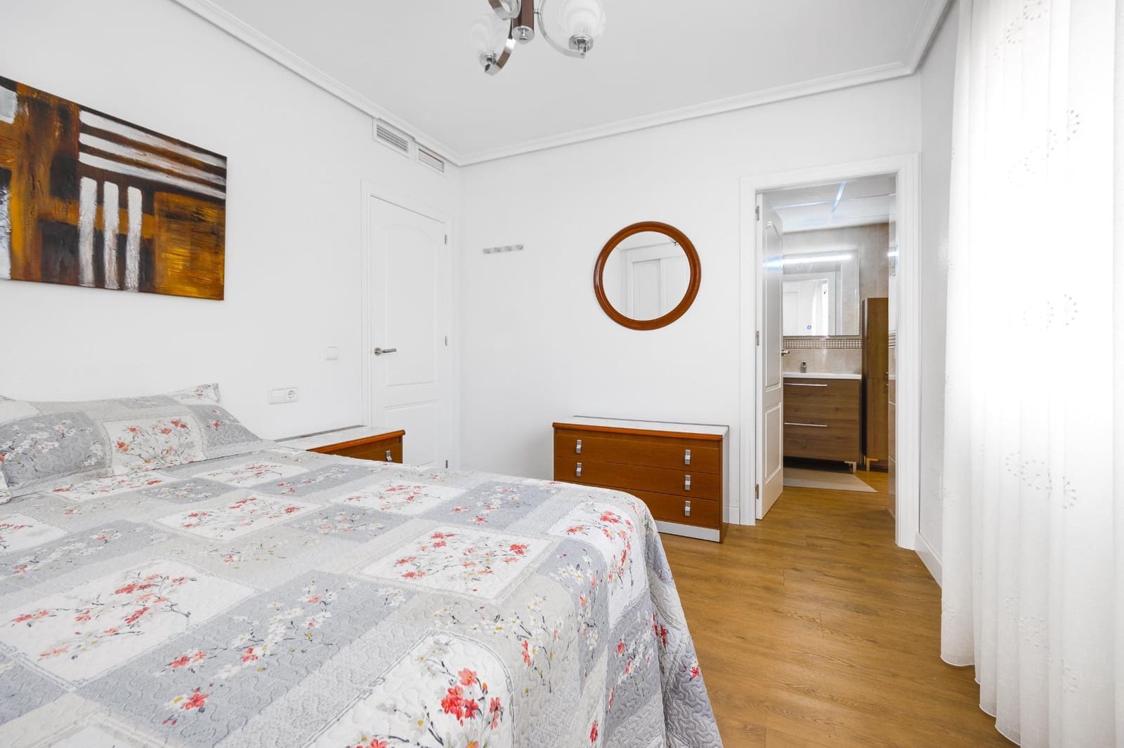 Apartamento de 3 habitaciones en Torrevieja en venta - 195.000 € (Ref: 9986009)
